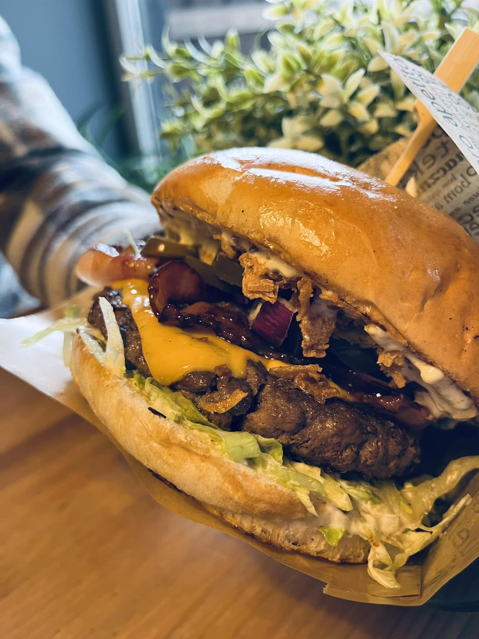 Big Burger z bekonem